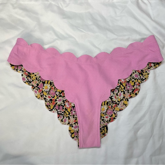 Marysia Pink and Black Floral Reversible Bikini Scalloped - Picture 4 of 15